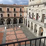 Mercado Chico Suites